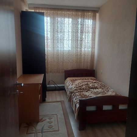Hana'S Luxury Apartment Skopje Eksteriør billede